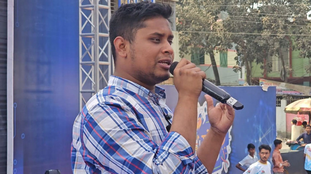 ব্যর্থ সরকারের দায় নিতে হচ্ছে এনসিপিকে: হাসনাত আবদুল্লাহ