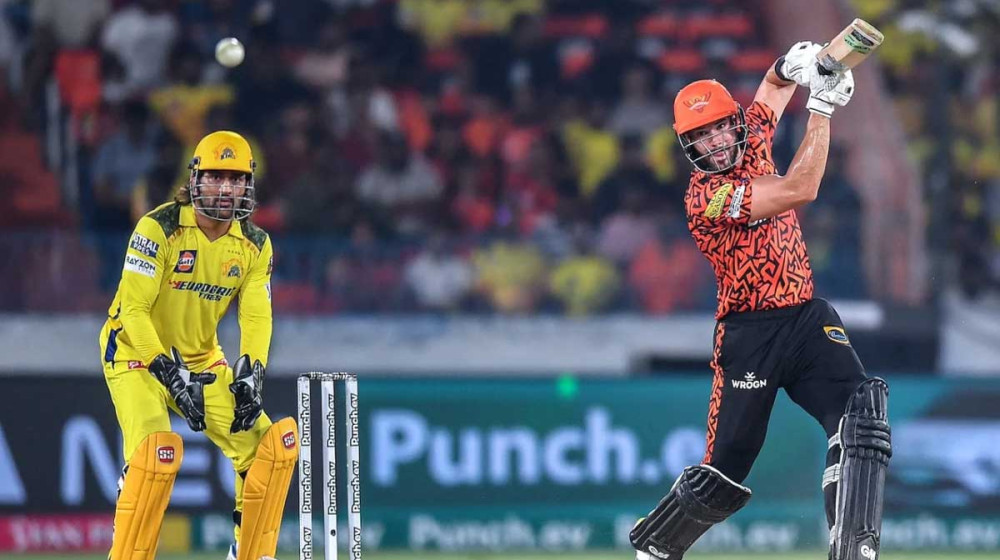 চেন্নাইয়ের বিপক্ষে সহজ জয় হায়দরাবাদের