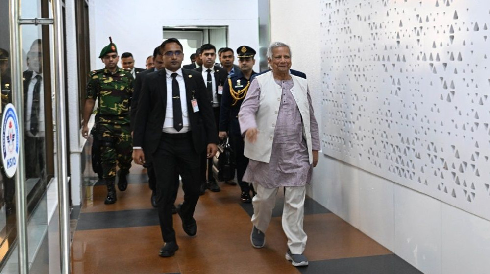 নিউইয়র্কে ৯ দিনের সফর শেষে দেশে ফিরেছেন ড. ইউনূস নিউইয়র্কে ৯ দিনের সফর শেষে দেশে ফিরেছেন ড. ইউনূস