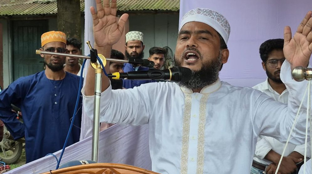 ‘শুধু হাত বদল হয়েছে, কাজের কোনো পরিবর্তন হয়নি’ ‘শুধু হাত বদল হয়েছে, কাজের কোনো পরিবর্তন হয়নি’