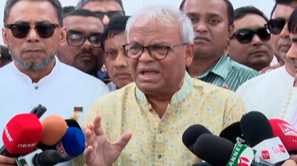 দল অনুগত প্রশাসন দিয়ে সুষ্ঠু নির্বাচন সম্ভব হবে না: রিজভী দল অনুগত প্রশাসন দিয়ে সুষ্ঠু নির্বাচন সম্ভব হবে না: রিজভী