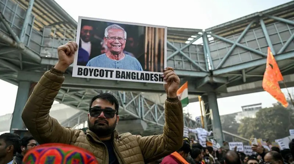 বাংলাদেশ-বিরোধী বিক্ষোভকে ঘিরে দিনভর উত্তাল দিল্লি ও কলকাতা