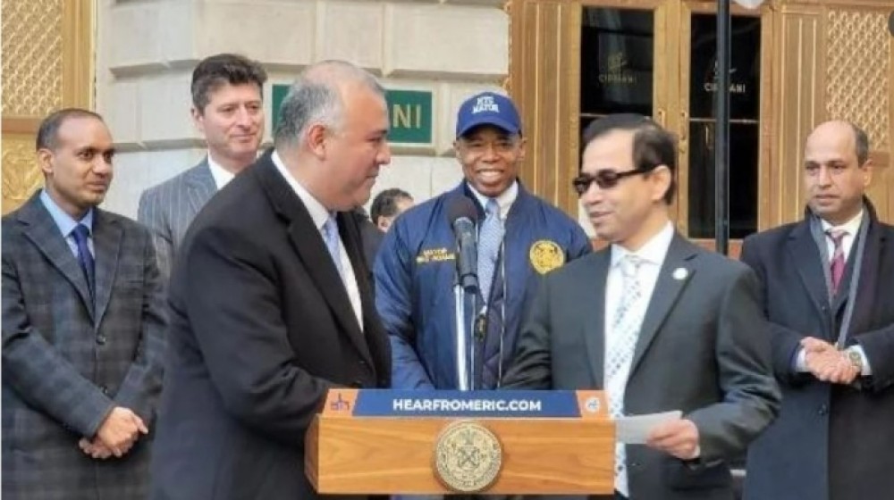 নিউইয়র্কে সরকারি চাকরিতে আগ্রহ বাড়ছে বাংলাদেশিদের নিউইয়র্কে সরকারি চাকরিতে আগ্রহ বাড়ছে বাংলাদেশিদের