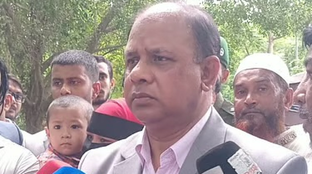 শেখ হাসিনাকে ফেরত পাঠানোর সিদ্ধান্ত ভারতের—কোর্ট নাকি সরকারের অনুমোদন, জানালেন চিফ প্রসিকিউটর