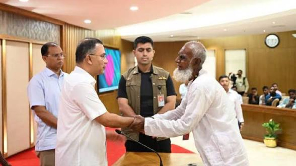 গুম-খুন ও জুলাই গণঅভ্যুত্থানে ক্ষতিগ্রস্ত পরিবারের ৭৪ জনকে নিয়োগপত্র দিলেন প্রধানমন্ত্রী