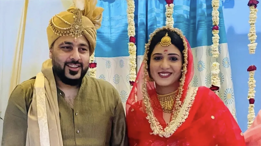 মাত্র পাঁচ মাসেই ইতি বাদশাহ–ঈশার দাম্পত্যে: গোপন বিয়ে থেকে বিচ্ছেদ, যে গল্পে ছিল জল্পনা ও রহস্য
