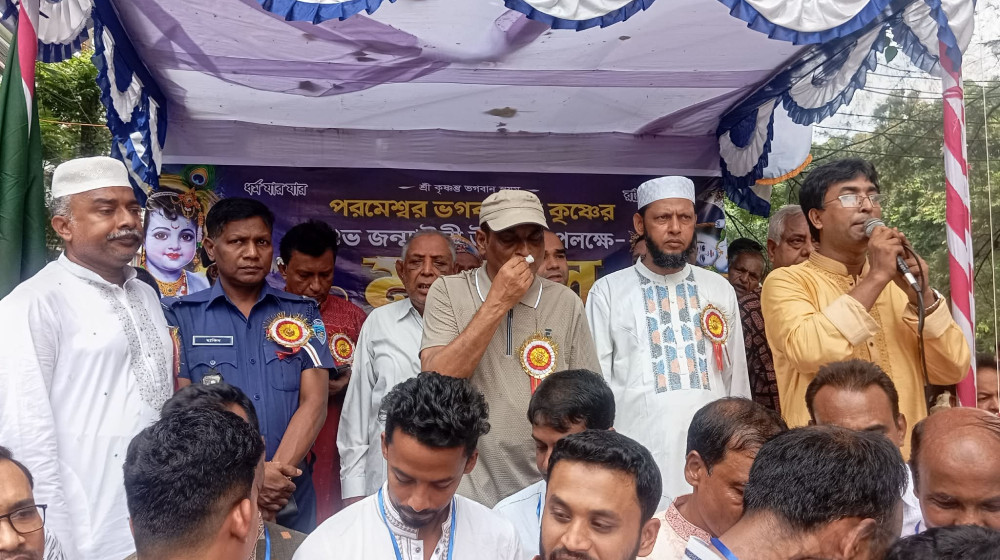 বসুরহাটে বর্ণাঢ্য আয়োজনে জন্মাষ্টমী উদ্‌যাপন