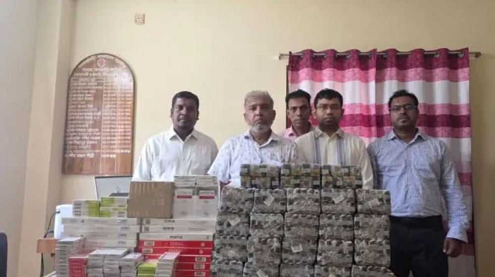 শ্রীমঙ্গলে বিপুল পরিমাণ বিদেশি সিগারেট ও নকল বিড়ি জব্দ