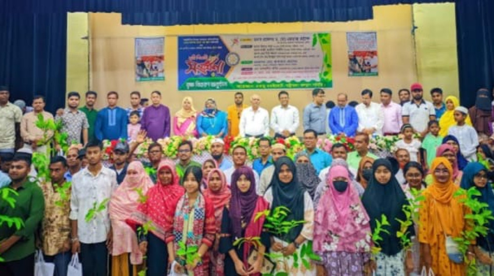 এসএসসি ও সমমান পরীক্ষায় জিপিএ ৫ প্রাপ্ত শিক্ষার্থীদের সংবর্ধনা প্রদান