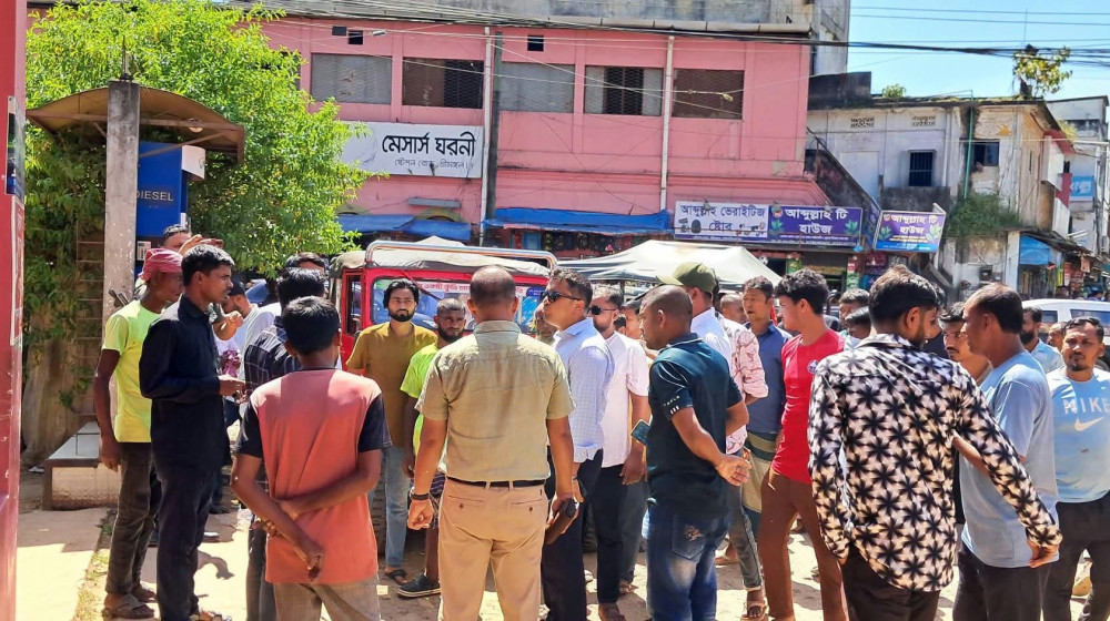 পরিচ্ছন্ন ও যানজটমুক্ত শ্রীমঙ্গল গড়তে পৌর এলাকায় মোবাইল কোর্ট অভিযান