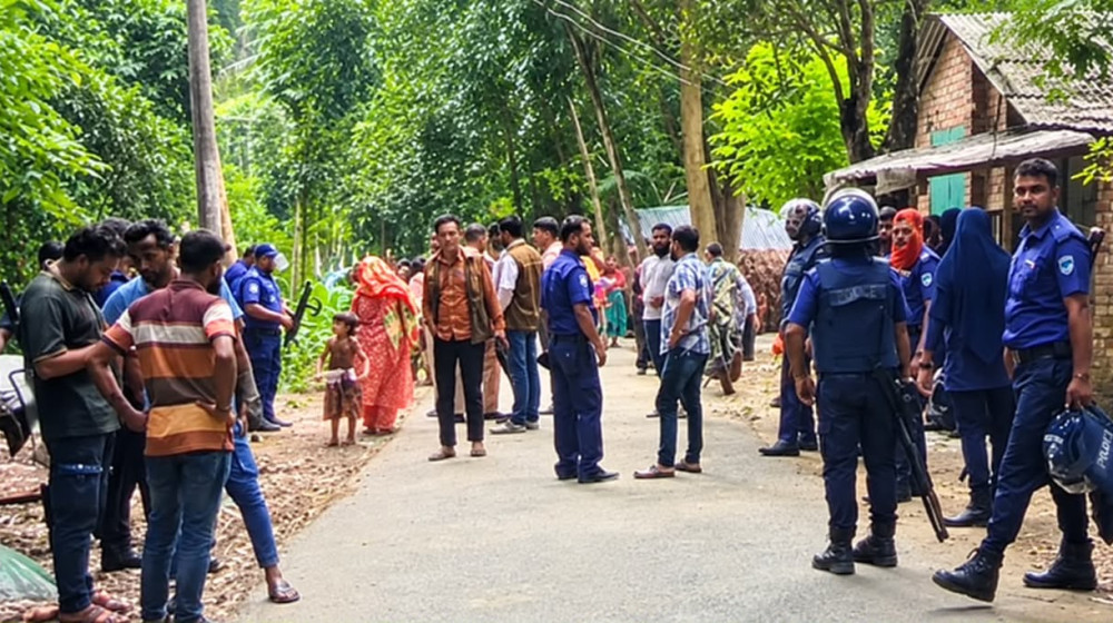 কুষ্টিয়ায় দুই পক্ষের সংঘর্ষে নিহত ১, এলাকায় অতিরিক্ত পুলিশ মোতায়েন।