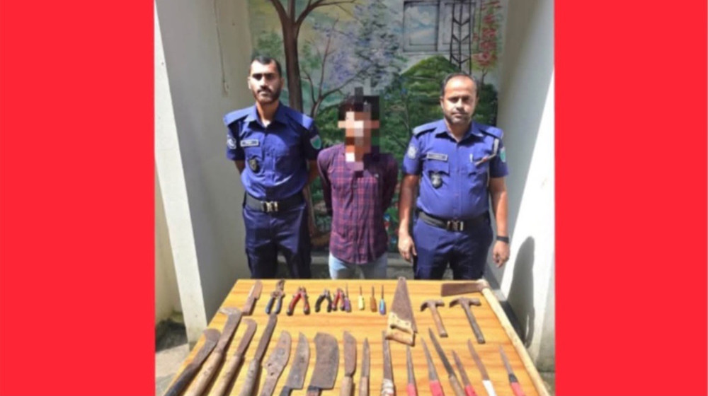 কুলাউড়ায় ডাকাতির প্রস্তুতিকালে পুলিশ-এলাকাবাসীর হানায় ডাকাত গ্রেপ্তার
