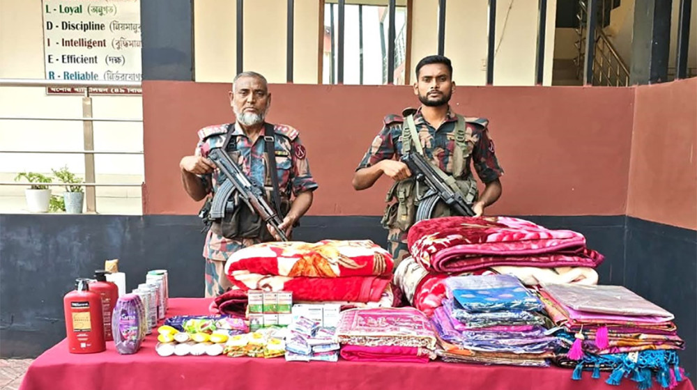 যশোর সীমান্তে ২৬ লাখ ৬ হাজার টাকার চোরাচালানী মালামাল ও মাদকদ্রব্য জব্দ