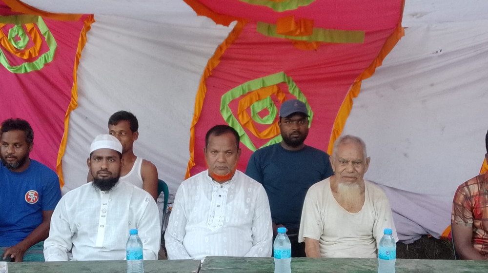 শীতের আমেজে ফুটবল উন্মাদনা, কুড়িগ্রামে বসছে যোগীপাড়া মিনিবার টুর্নামেন্টের দ্বিতীয় আসর