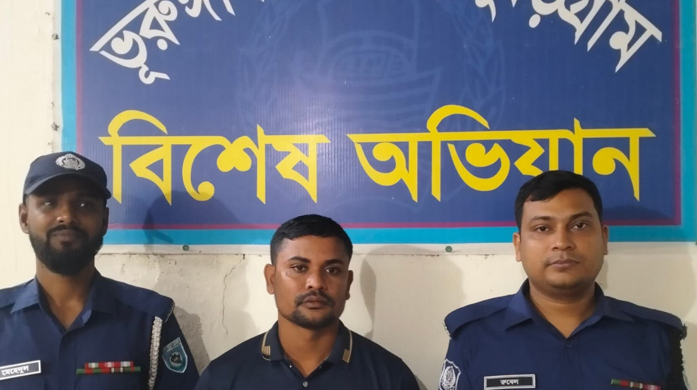 কুড়িগ্রামে ভুয়া ডিবি পুলিশ পরিচয়ে প্রতারণা, গ্রেপ্তার ১