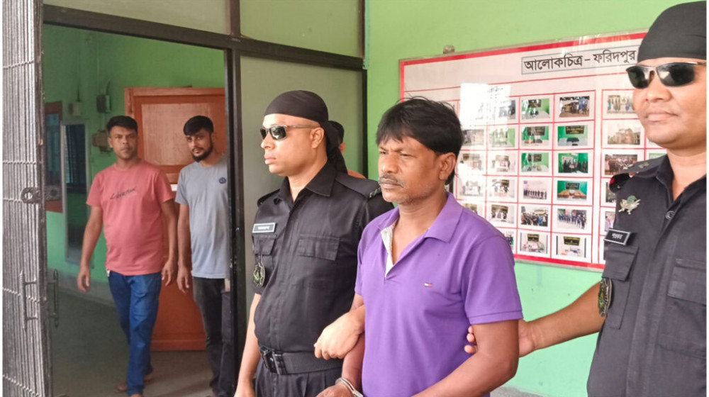 বাস-পিকাপ সংঘর্ষে ১৫ জন নিহতের ঘটনায় গ্রেফতার চালক