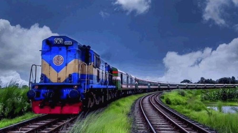 “ট্রেনের ভাড়া আবার বাড়তে পারে” “ট্রেনের ভাড়া আবার বাড়তে পারে”
