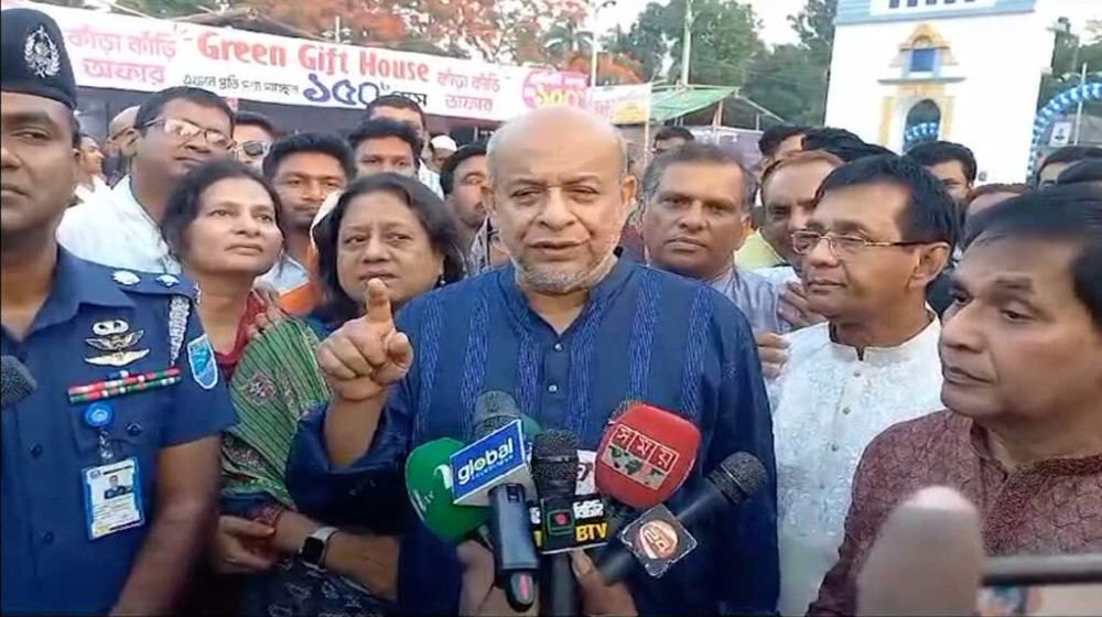 রেলের ভাড়া বাড়ানো হয়নি, ভর্তুকি প্রত্যাহার করা হয়েছে: রেলমন্ত্রী