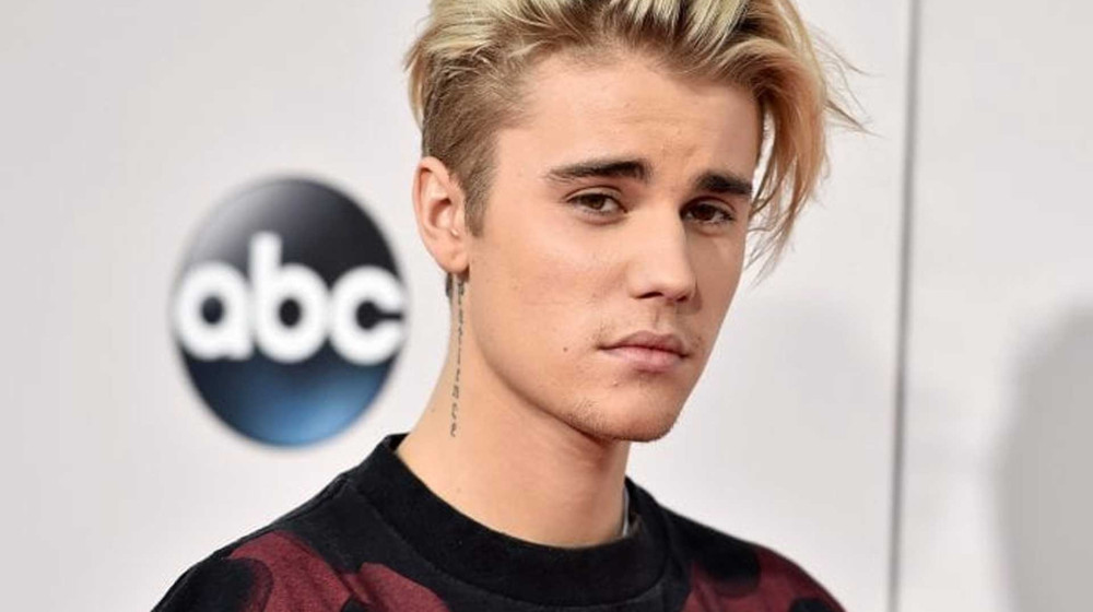 আবারও বিয়ে করলেন জাস্টিন বিবার! আবারও বিয়ে করলেন জাস্টিন বিবার!