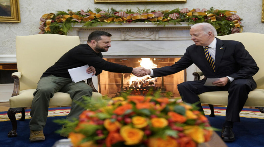 অবশেষে ইউক্রেনকে রাশিয়ায় হামলার অনুমতি দিলেন বাইডেন, তবে কী বলছে অন্য মিত্ররা? অবশেষে ইউক্রেনকে রাশিয়ায় হামলার অনুমতি দিলেন বাইডেন, তবে কী বলছে অন্য মিত্ররা?