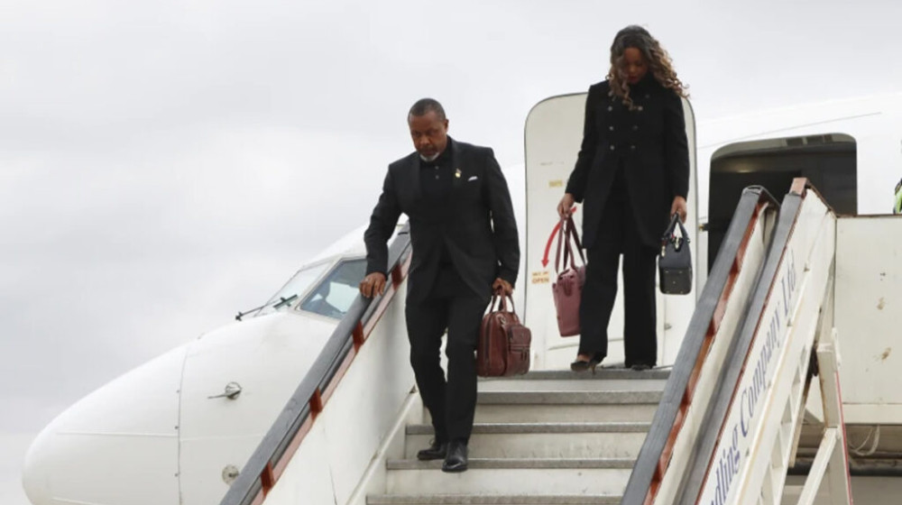 বিমান দুর্ঘটনায় মালাবির ভাইস প্রেসিডেন্টসহ নিহত ১০ বিমান দুর্ঘটনায় মালাবির ভাইস প্রেসিডেন্টসহ নিহত ১০