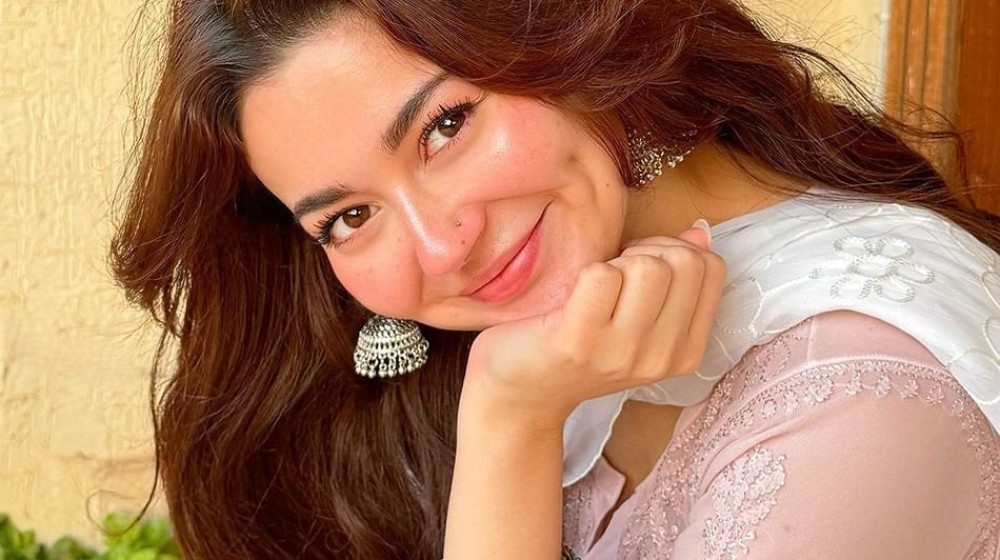 বাংলাদেশে আসছেন জনপ্রিয় পাকিস্তানি অভিনেত্রী হানিয়া আমির